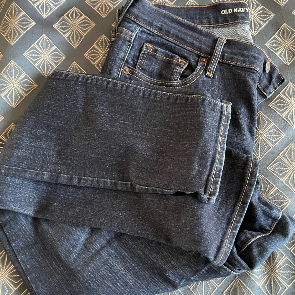 Woman’s jeans size 8 long